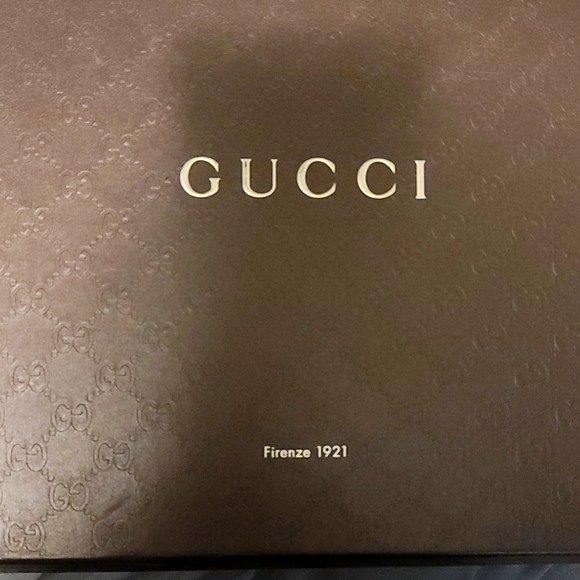 Gucci heels - Picture 1 of 4